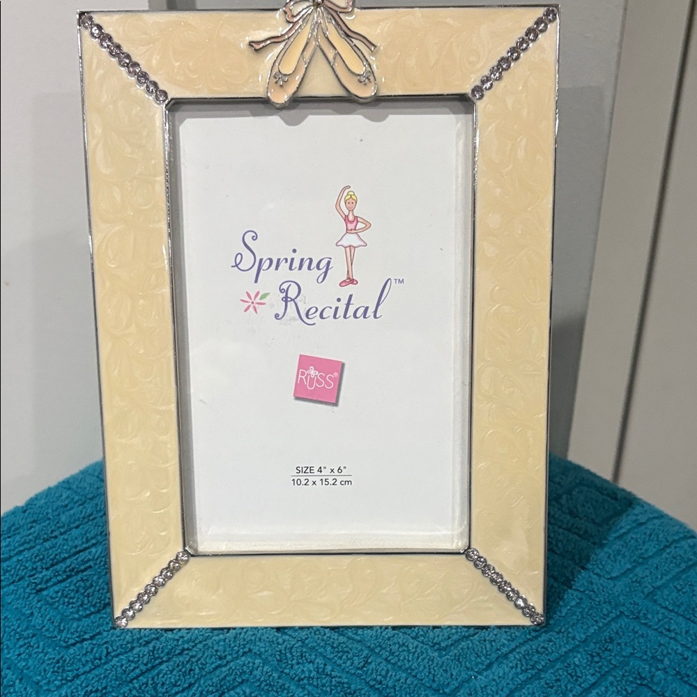 Riss Ballerina Cream Photo Frame with Silver Accents